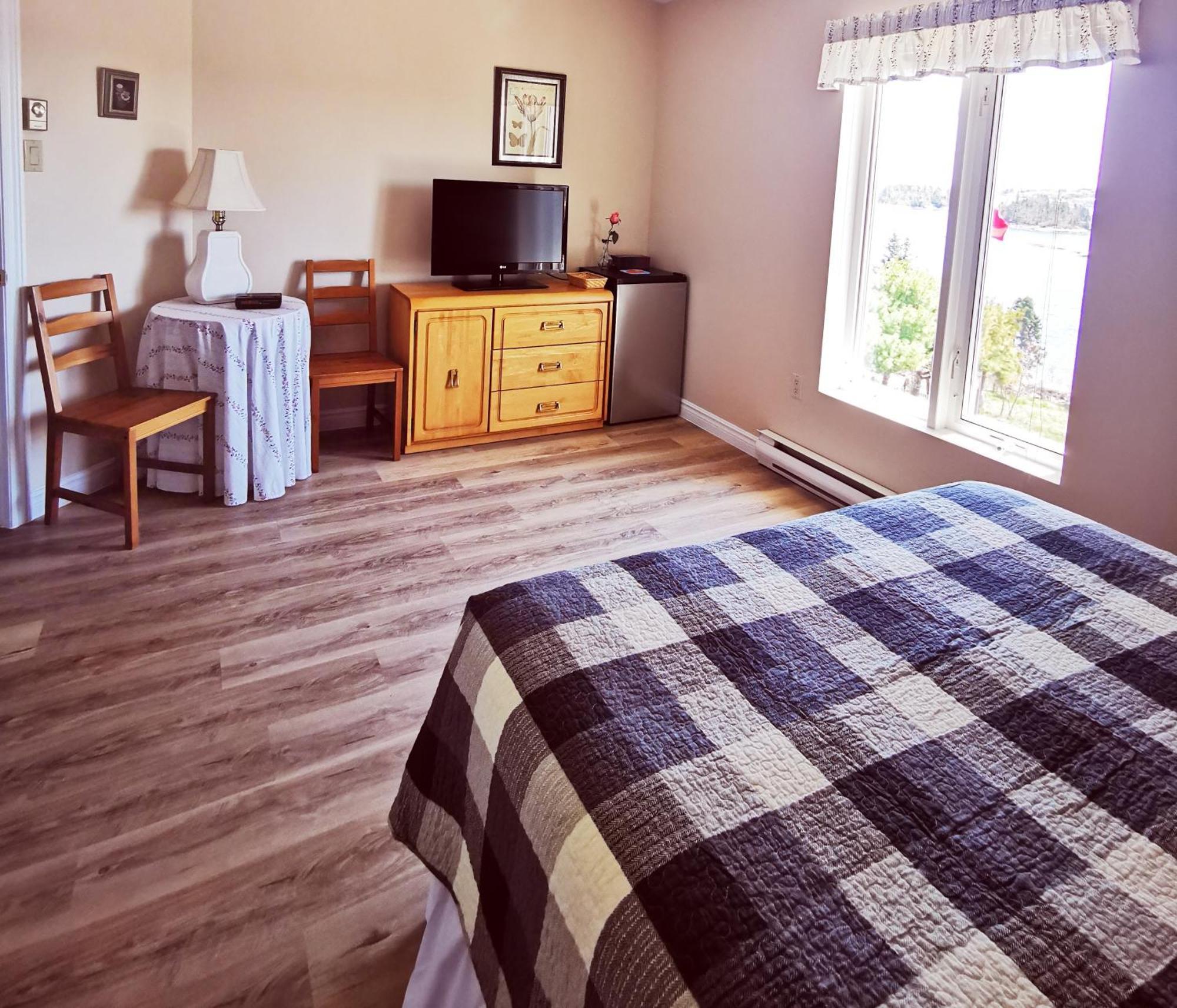 181 Oceanside Inn Пеггис-Ков Экстерьер фото